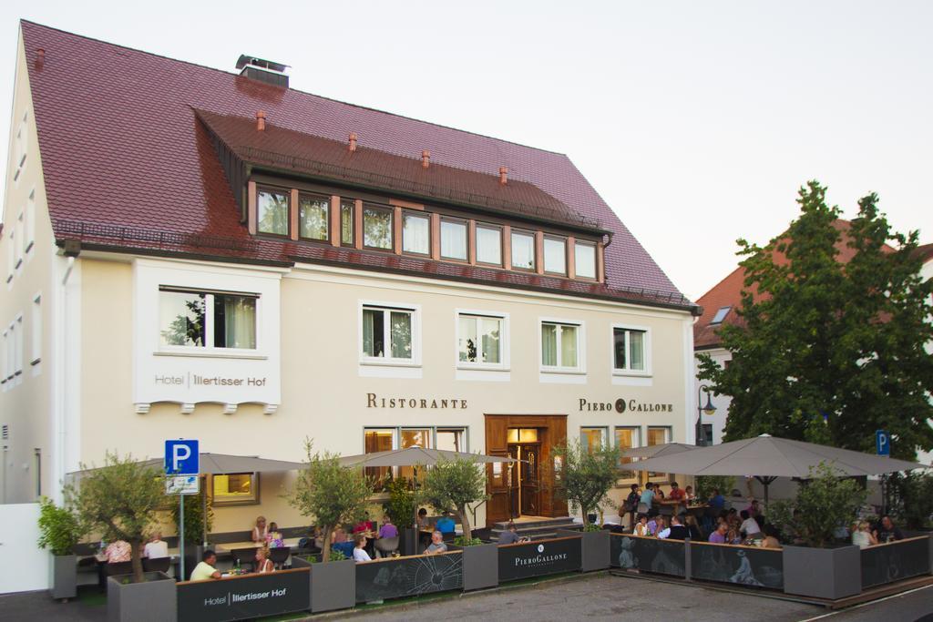 Illertisser Hof Hotel Illertissen Exterior photo